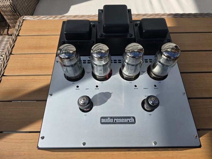 Audio research VSi60 - integrierter Röhrenverstärker, Gehäuse.