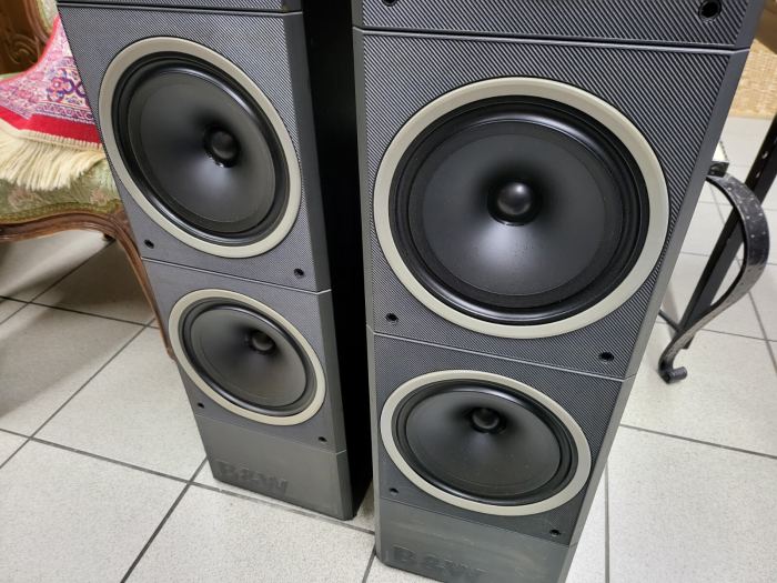 Bowers & Wilkins (B&W) DM 640 (600 Series) Lautsprecher 3-Wege Baßreflex