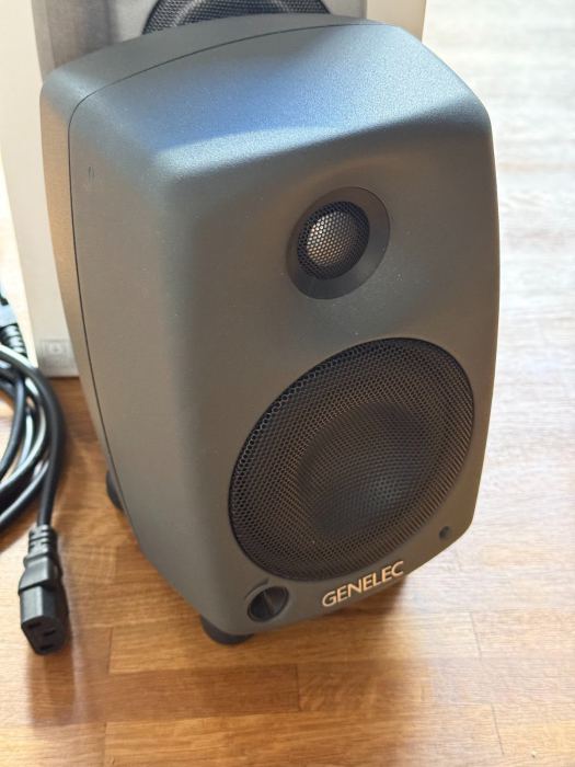 GENELEC 8020C Studio Monitor