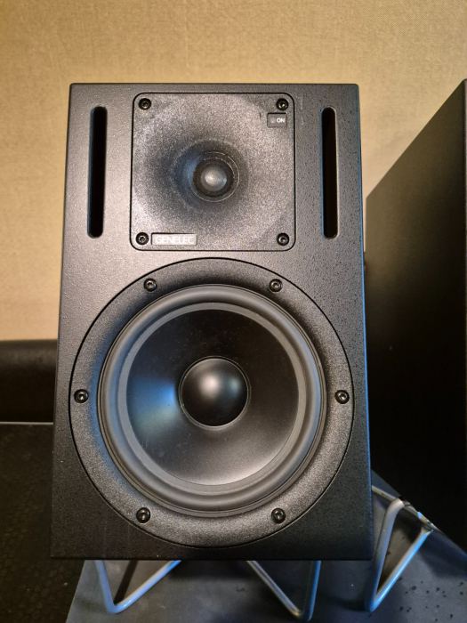 2x GENELEC 1030 A - Aktive Studio Monitor - Sehr guter Zustand/Great condition