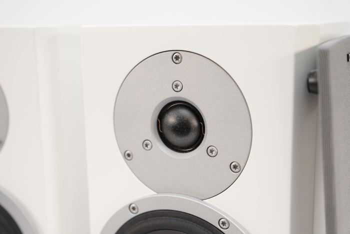 Dynaudio Excite X14A Aktivlautsprecher Weiß Kompakt Boxen High-End Stereo