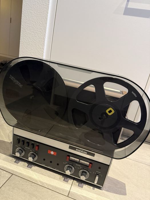 Revox A77 MKIII MK3 4-Spur Tonbandgerät mit Haube, NAB Adapter & Spulen