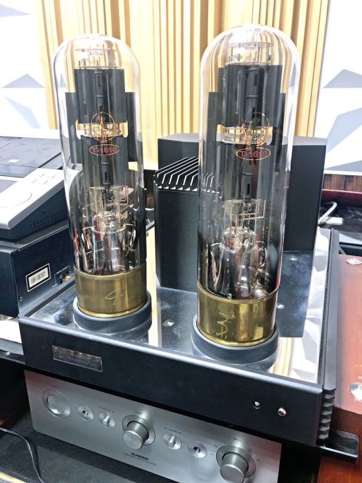 KR Kronzilla DX SE Pure Class A Monoblock Endstufe T-1610 Röhre Original