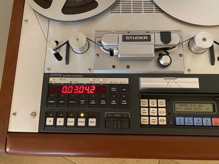 STUDER A812 (2)