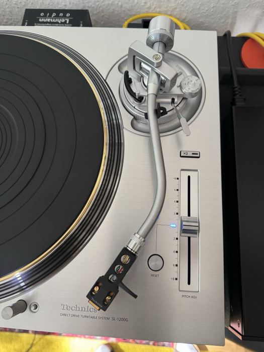 Technics SL-1200G Plattenspieler